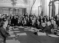 Les plans Dawes et Young : la France spoliée de sa victoire de 1918.