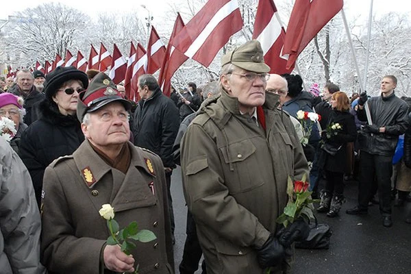 Les nazis lettons, auxiliaires de la CIA.