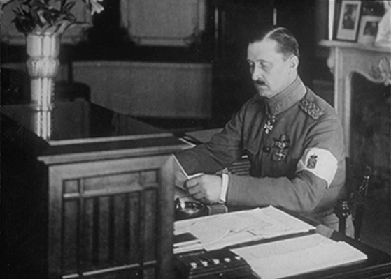 La guerre civile finlandaise et l’exil du couple Kuusinen.