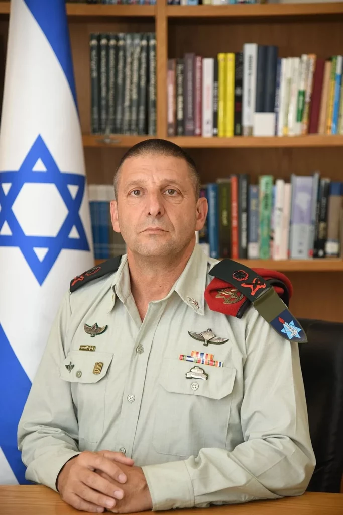 La formation des officiers supérieurs israéliens par le RCDS britannique.