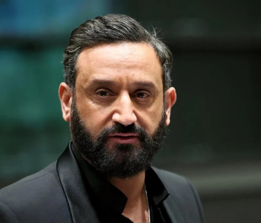 article Cyril Hanouna
